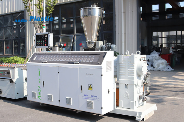 Enerji tasarruflu ve sürdürülebilir UPVC profil ekstrüzyon makinesi