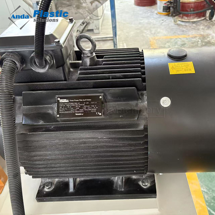 Anda Yüksek Enerji Verimliliği İsteksizlik Motorları