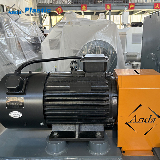 Anda Yüksek Enerji Verimliliği İsteksizlik Motorları