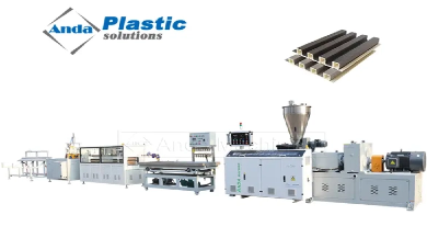 Gelişme İç ve Dış Tasarım: WPC Duvar Paneli Üretim Hattı İçinde