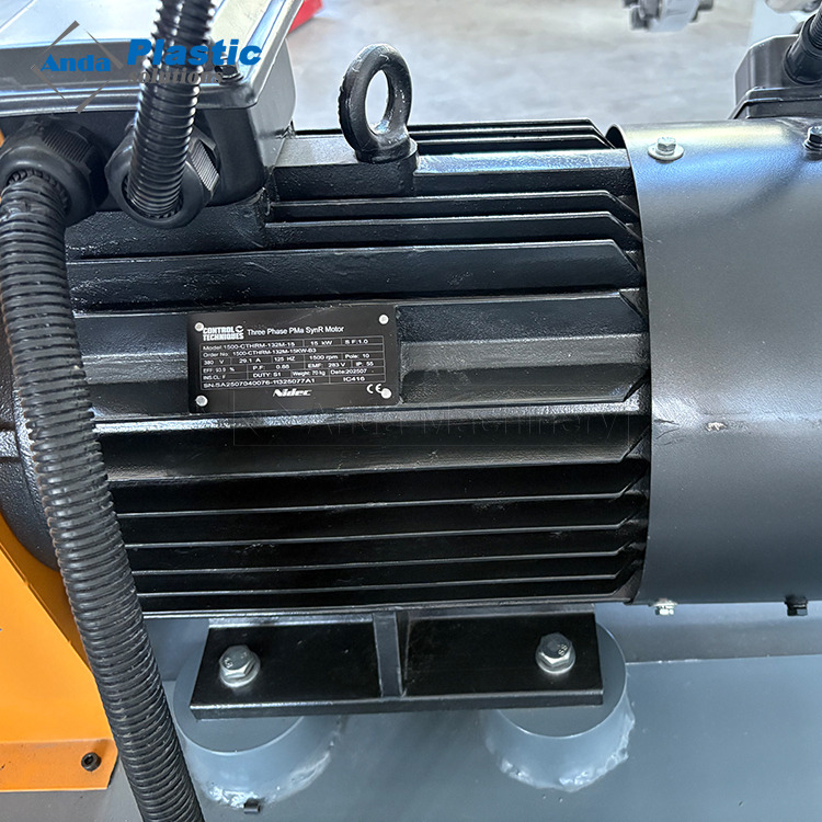 Anda Yüksek Enerji Verimliliği İsteksizlik Motorları
