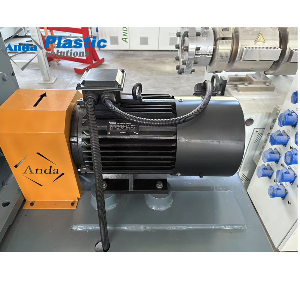 Y&uuml;ksek verimli kalıcı mıknatıs motoru