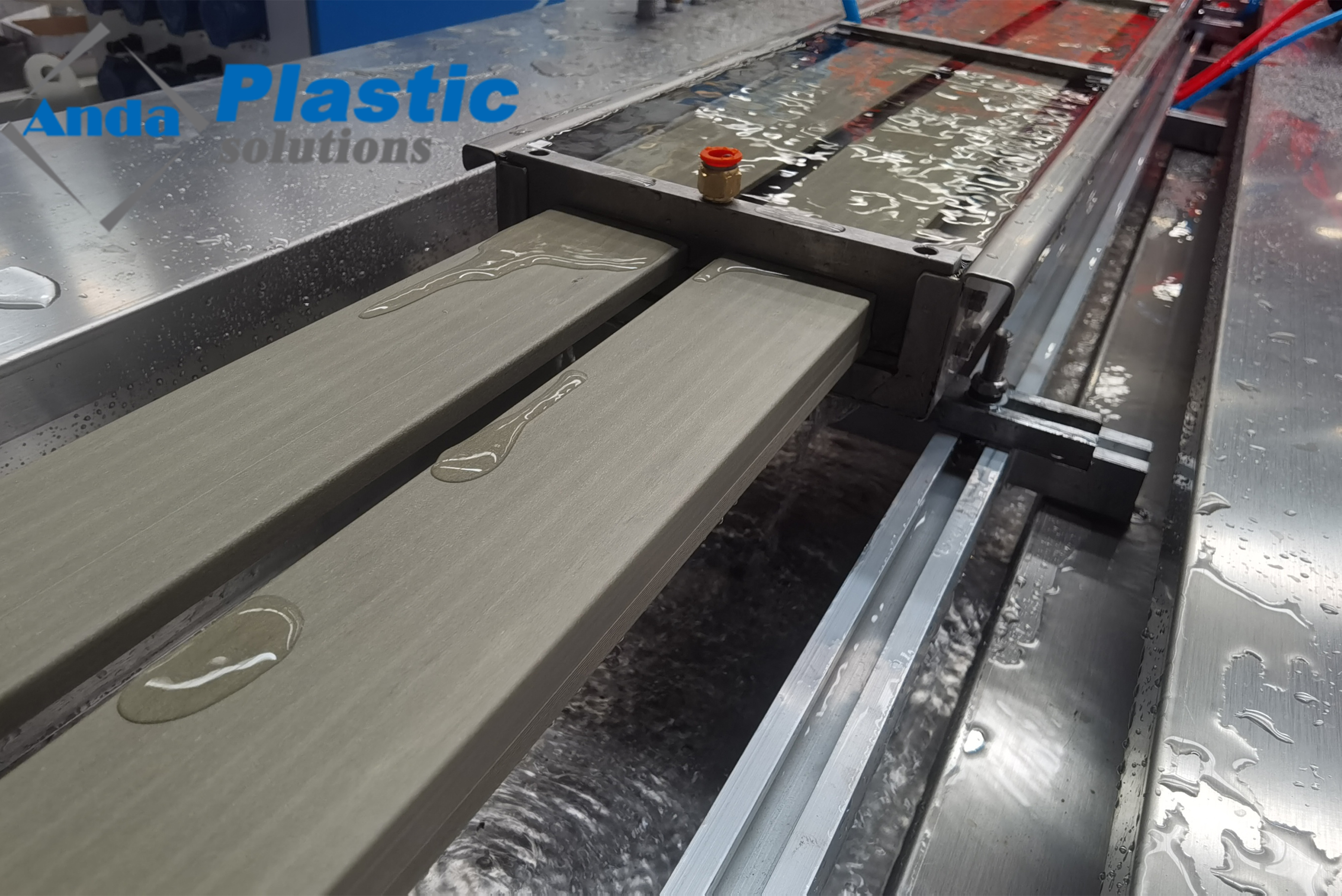 WPC kapı &ccedil;er&ccedil;evesi makinesi